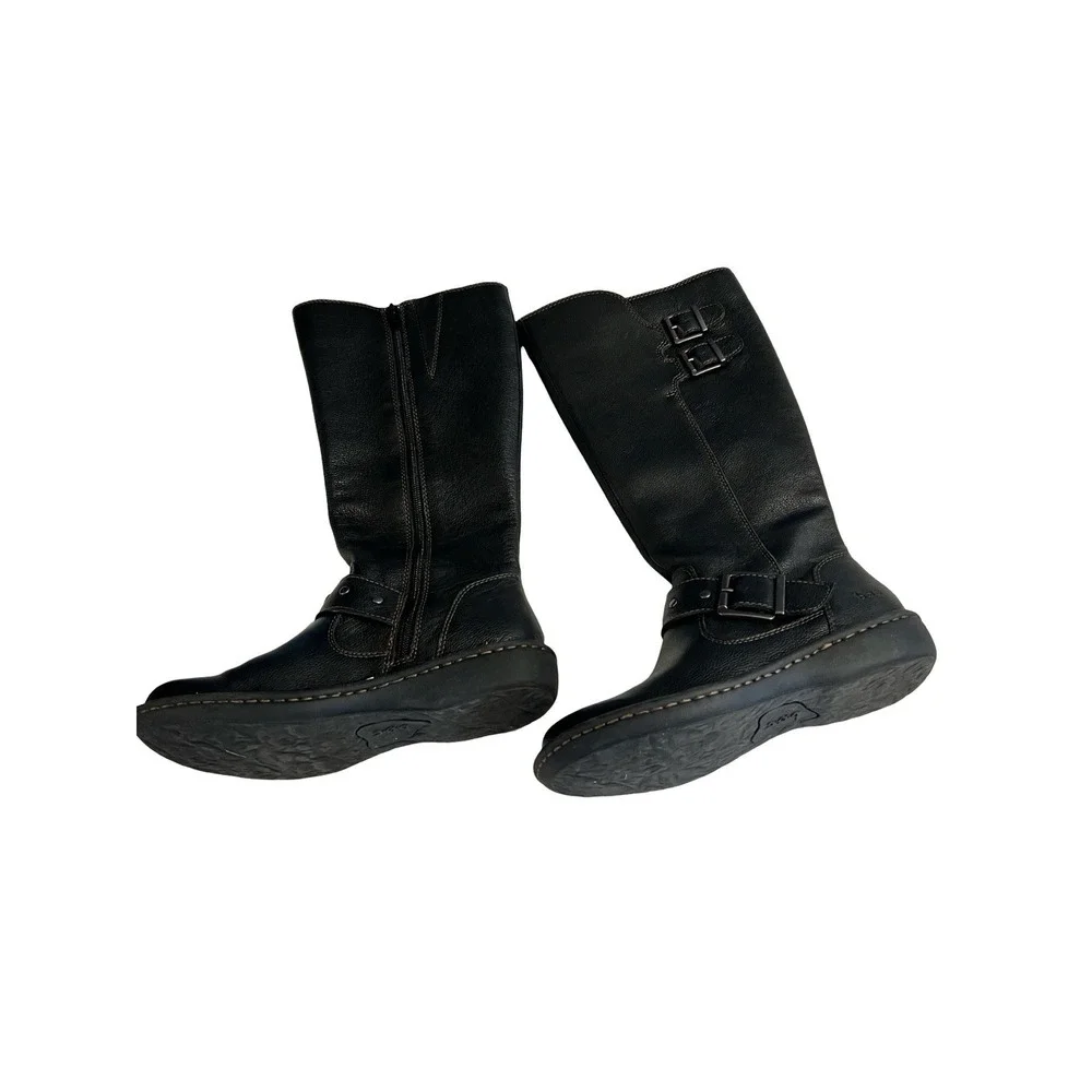 Women's Boc Buckle Accent Studded Oliver Round-Toe Wedge Zip-Up Leather Boot 6 M